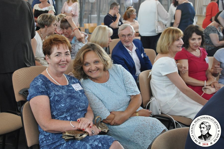 072 W szkolnej hali.jpg